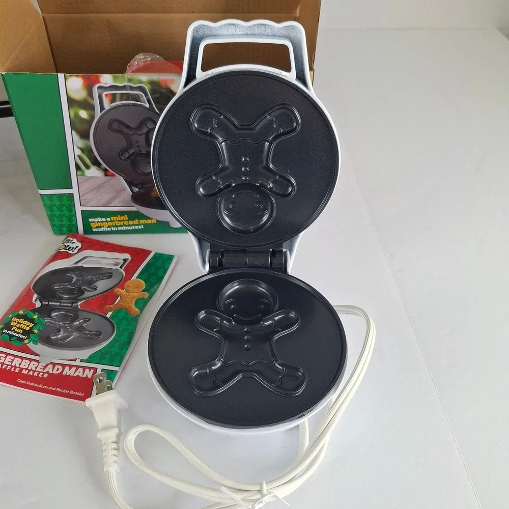 CucinaPro Waffle Wow Gingerbread Man Mini Waffle Maker White‎ 3300 Holiday